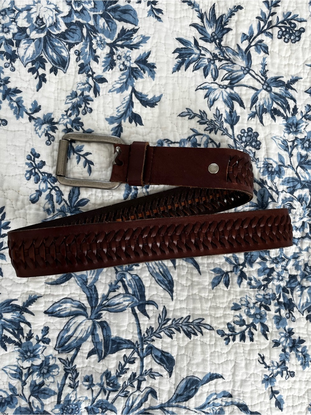 Vintage brown leather belt